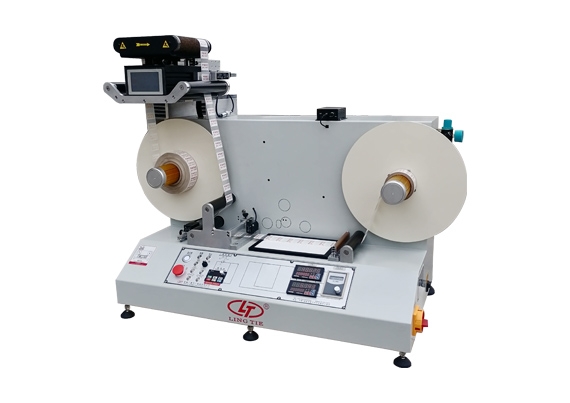 Machine à rebobiner